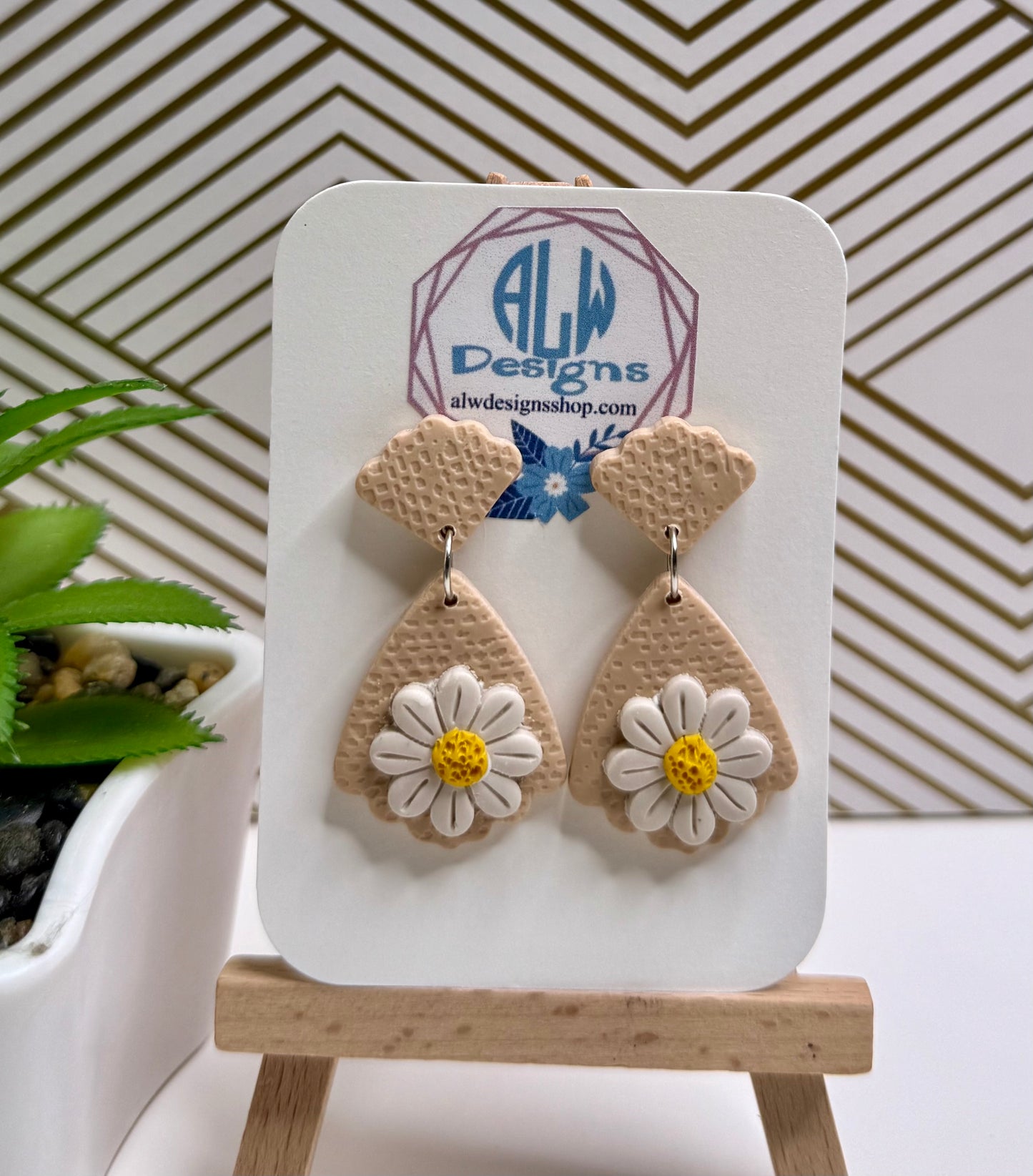 Daisy Teardrop Earrings