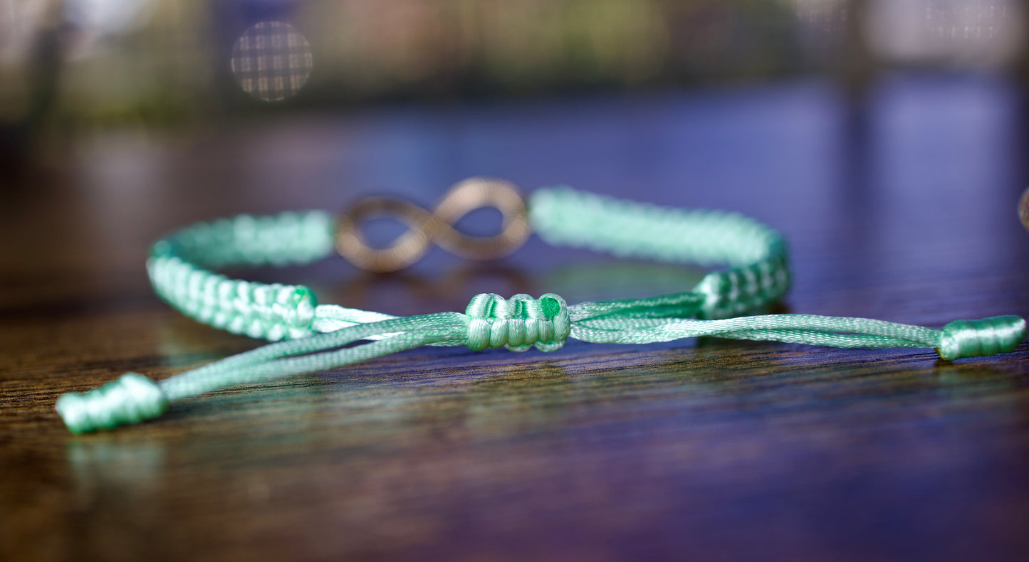 Infinity Brcelet / macrame bracelet/ Gift for her