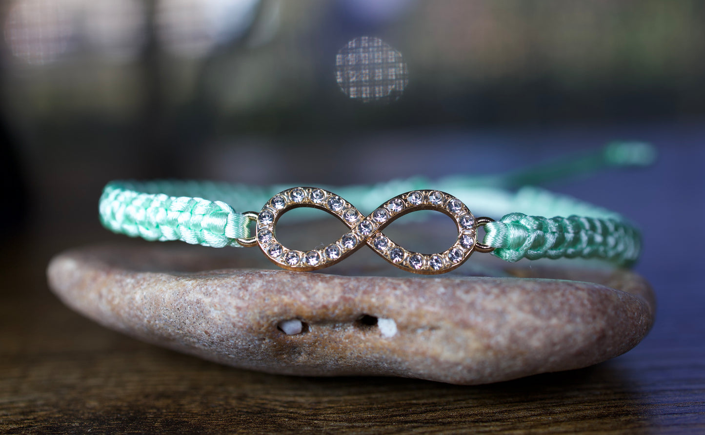 Infinity Brcelet / macrame bracelet/ Gift for her