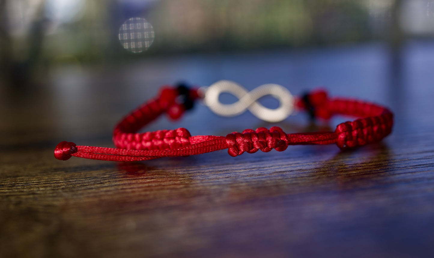 Infinity Brcelet / macrame bracelet/ Gift for her