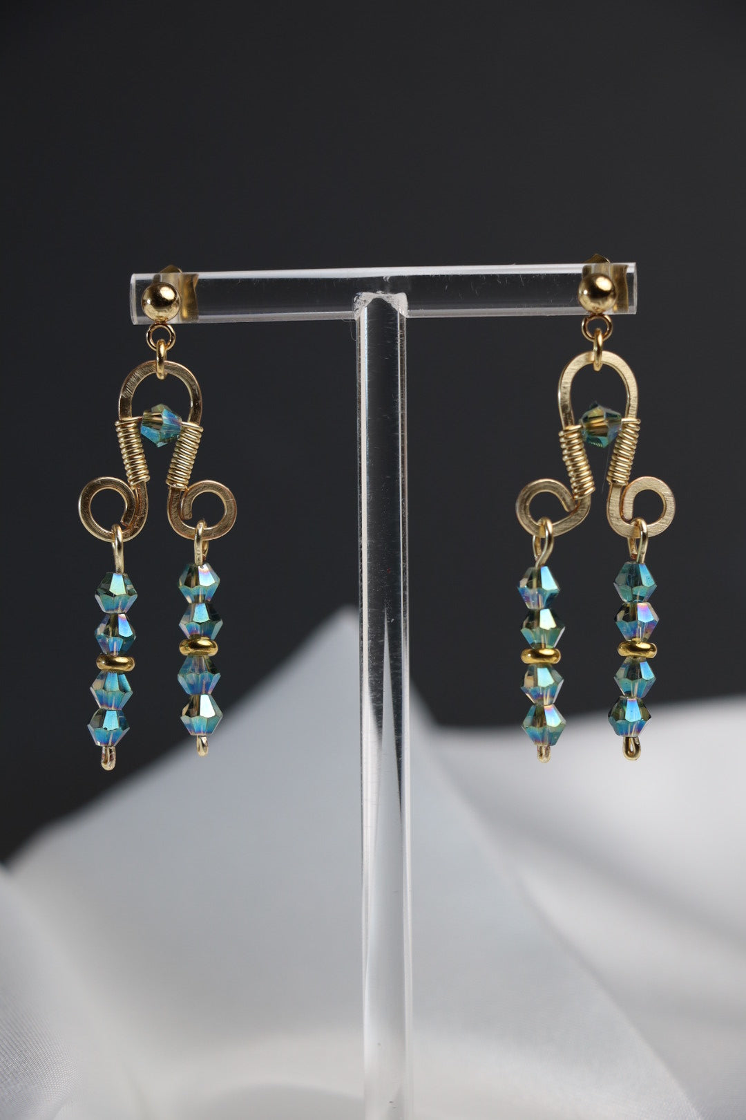 Aurora Twist Dangle Earrings