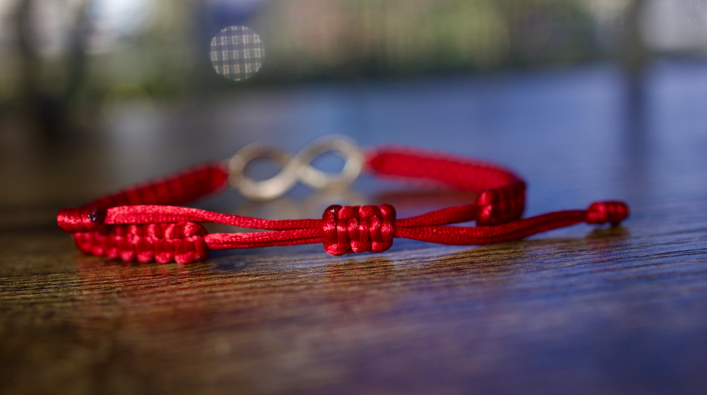 Infinity Brcelet / macrame bracelet/ Gift for her