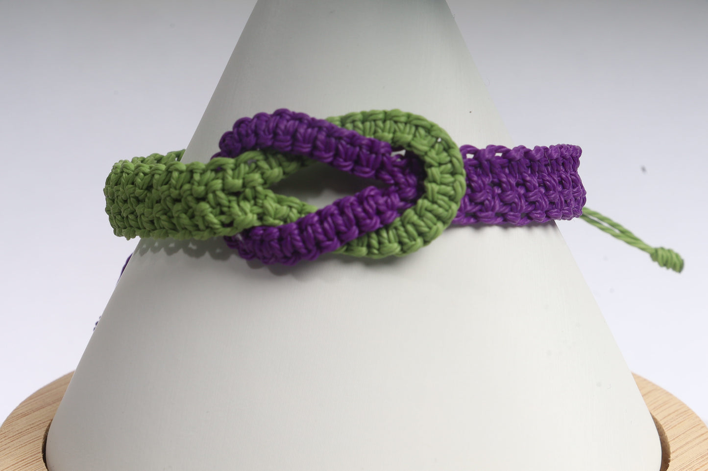 Infinity macrame bracelet