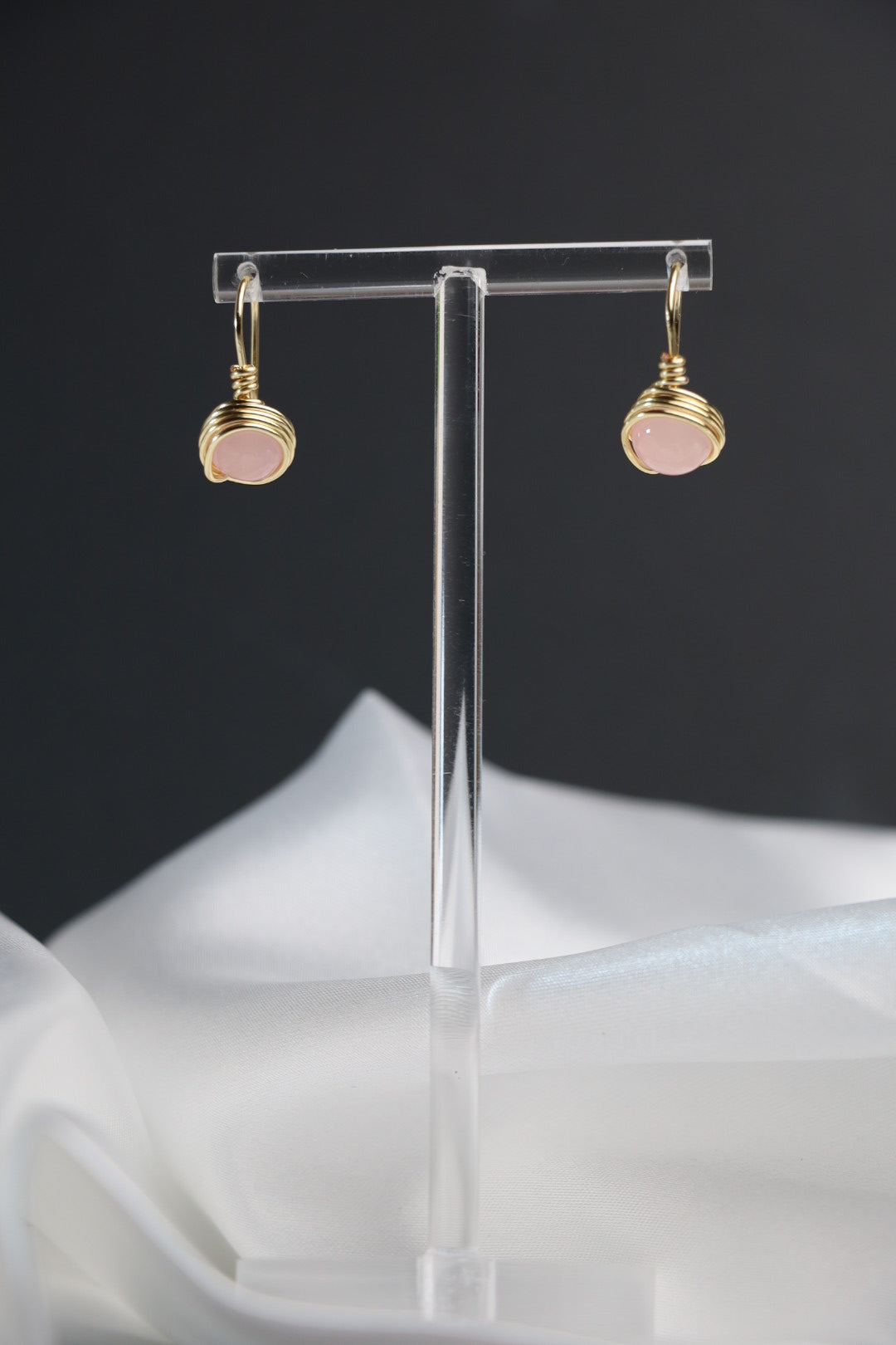 🌸 Blush Whisper Earrings