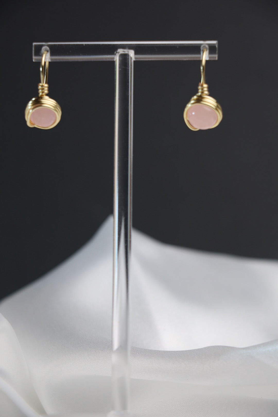 🌸 Blush Whisper Earrings