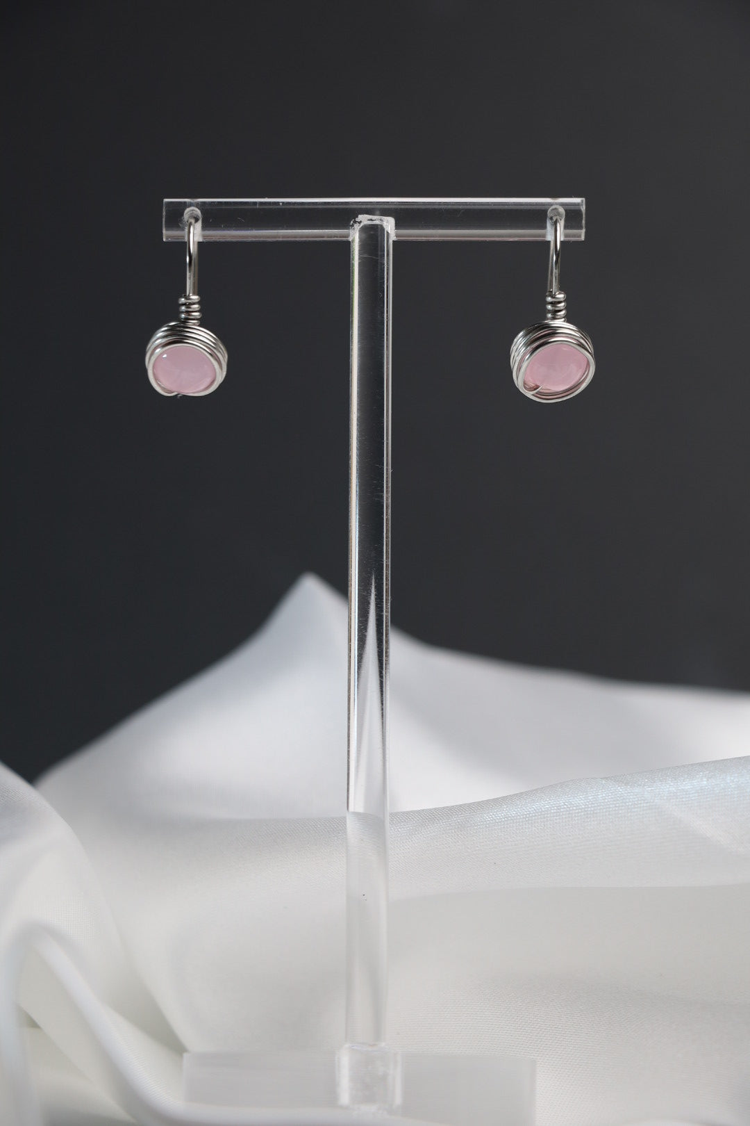 🌸 Blush Whisper Earrings