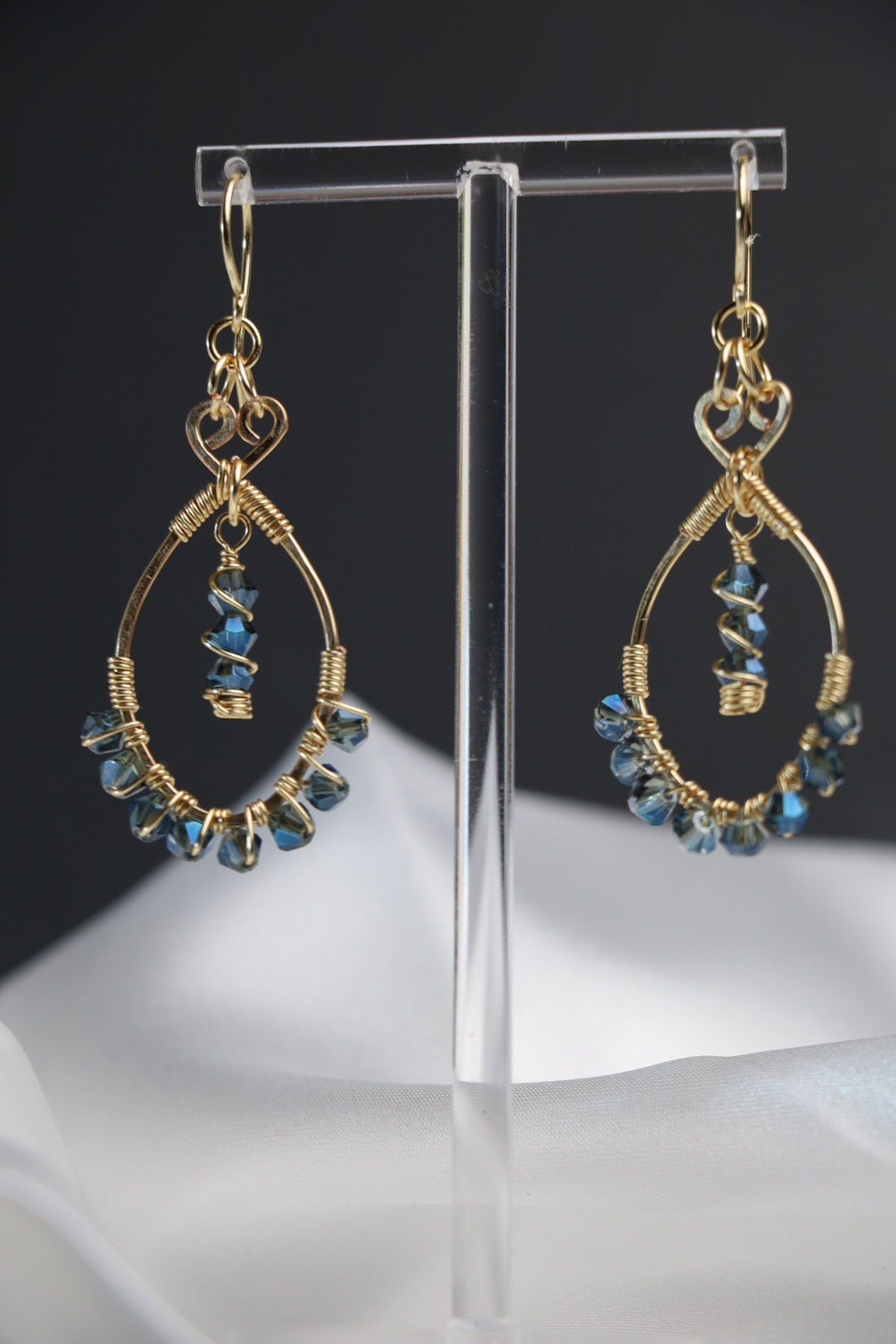 🌿 Aurelia Earrings