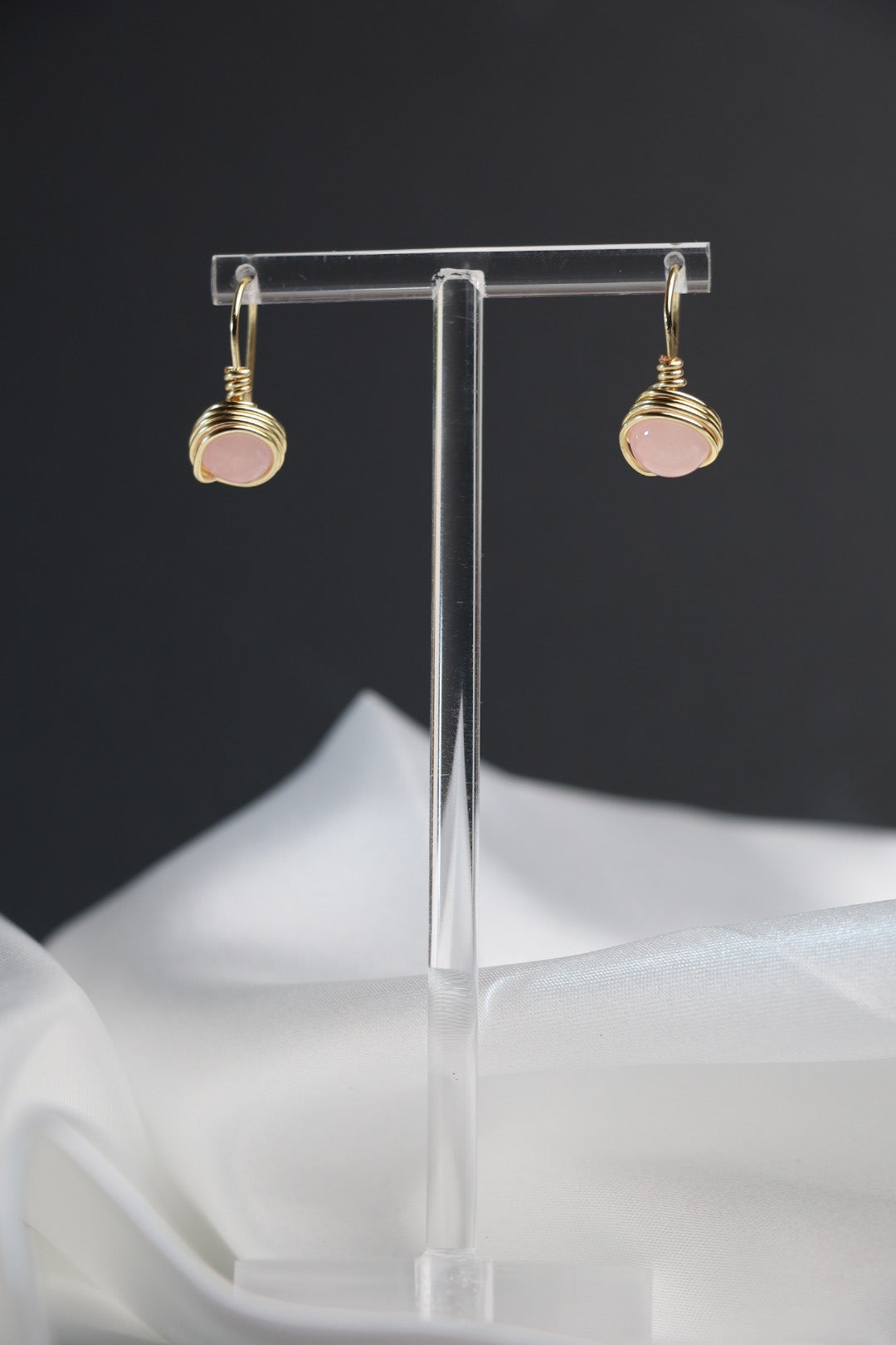 🌸 Blush Whisper Earrings