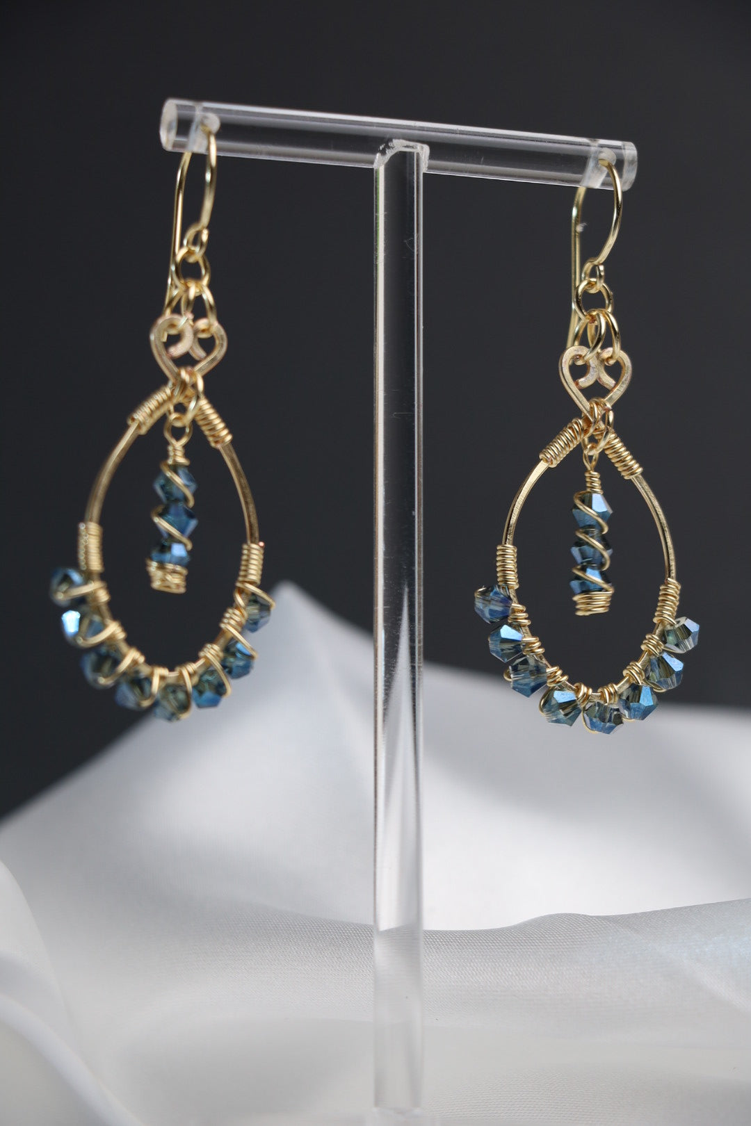 🌿 Aurelia Earrings